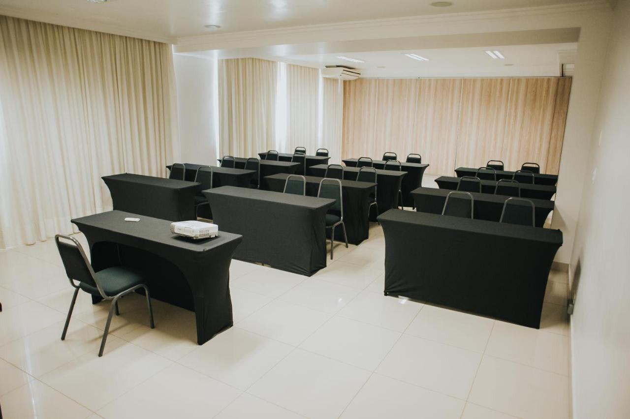Arua Hotel, Restaurante E Convencoes 普鲁登特总统城 外观 照片