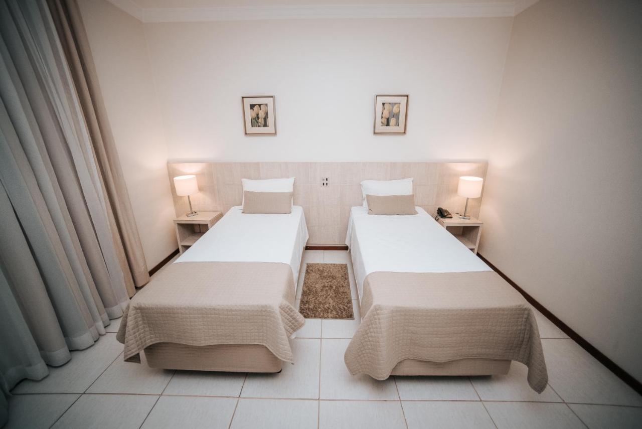 Arua Hotel, Restaurante E Convencoes 普鲁登特总统城 外观 照片