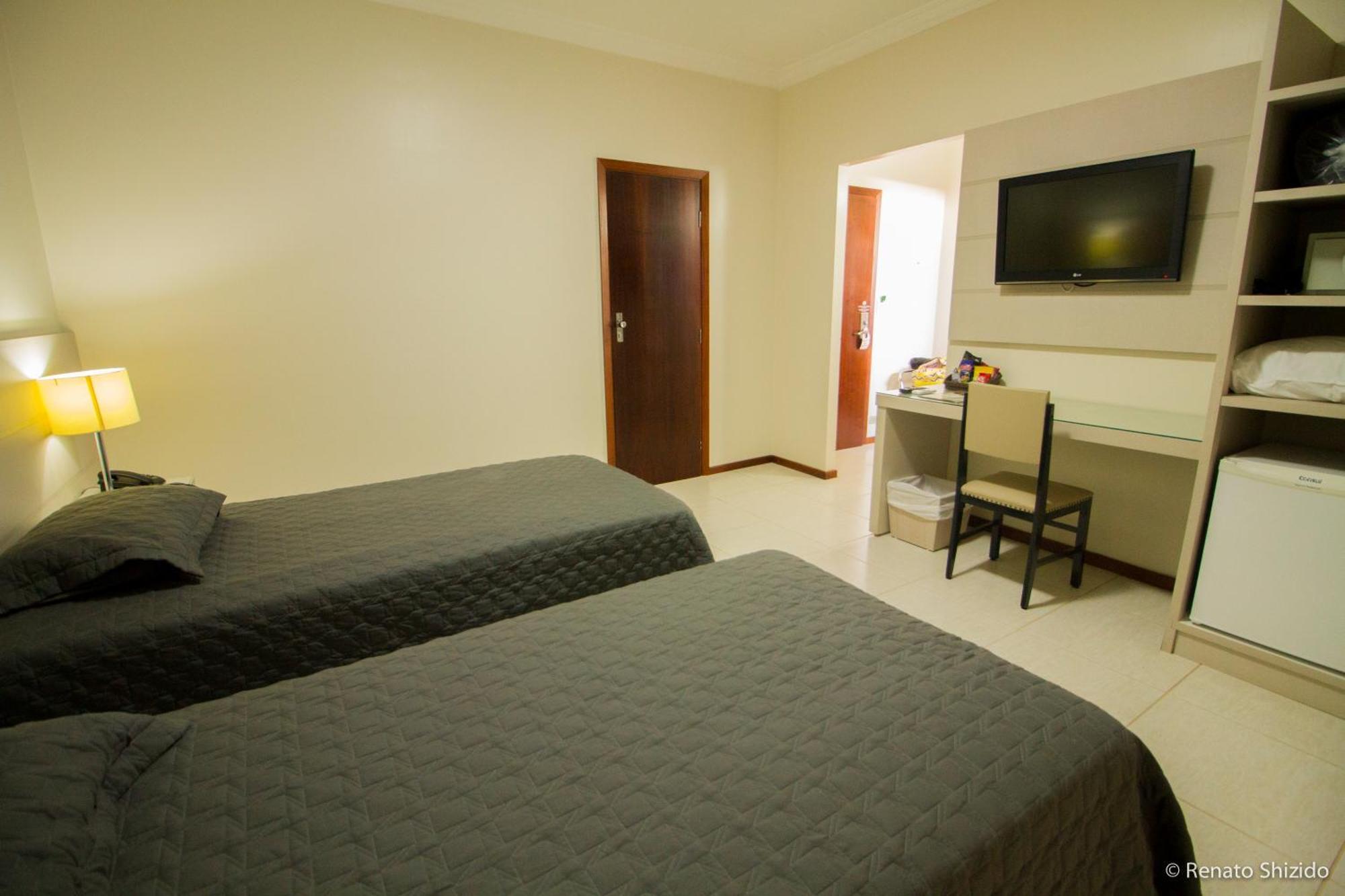 Arua Hotel, Restaurante E Convencoes 普鲁登特总统城 外观 照片