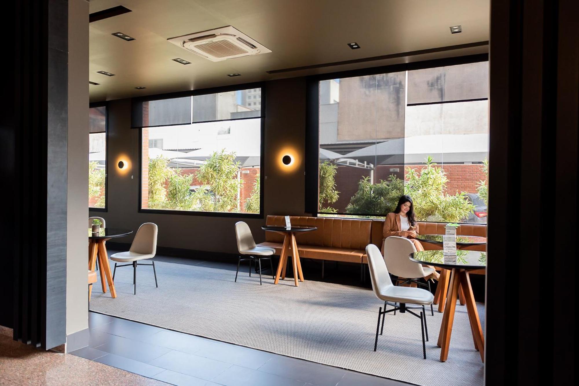 Arua Hotel, Restaurante E Convencoes 普鲁登特总统城 外观 照片