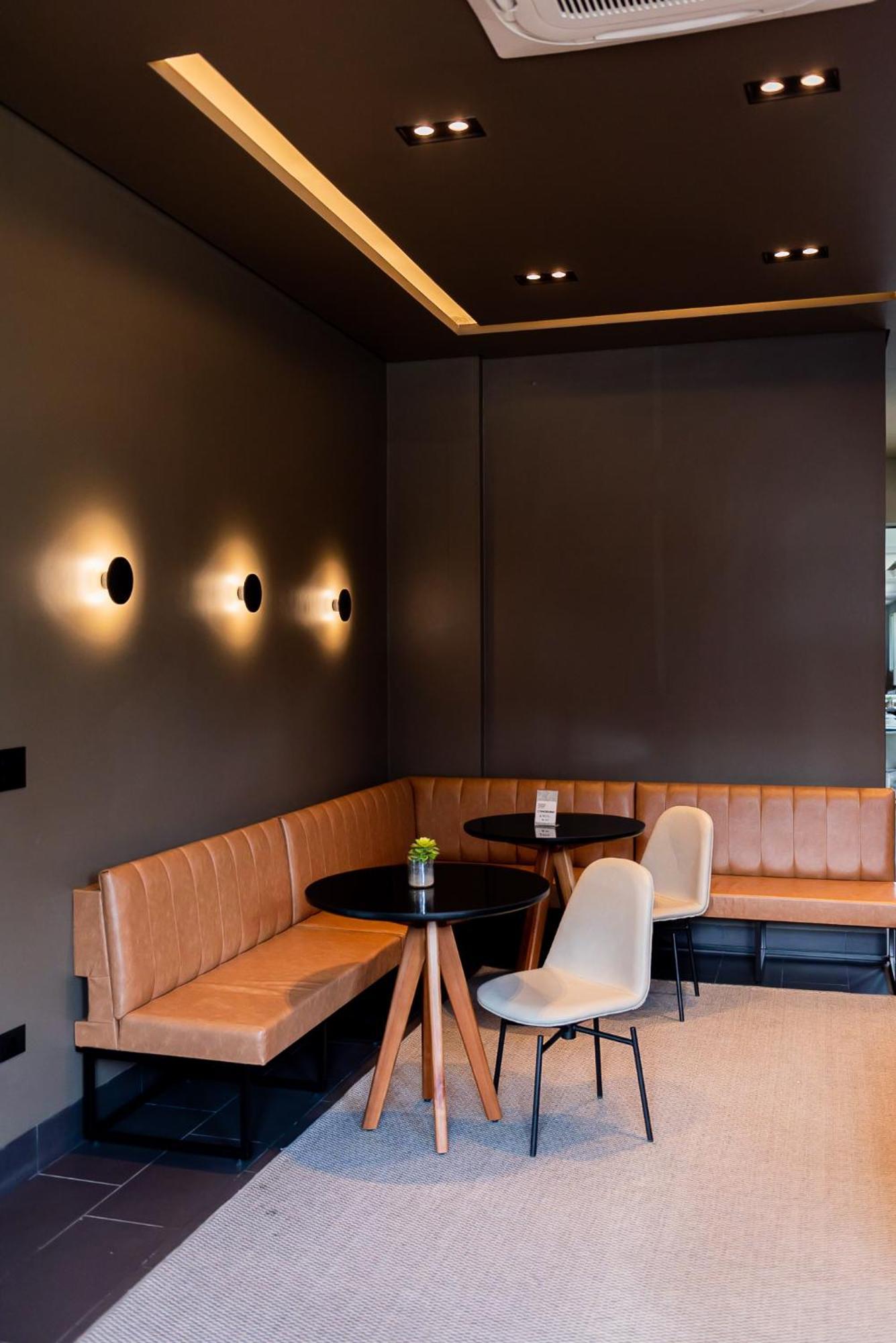Arua Hotel, Restaurante E Convencoes 普鲁登特总统城 外观 照片